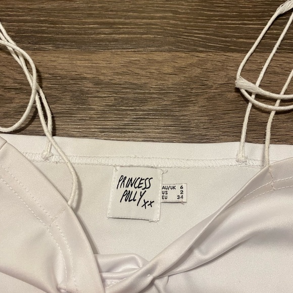 Princess Polly Crop Top - Picture 3 of 4